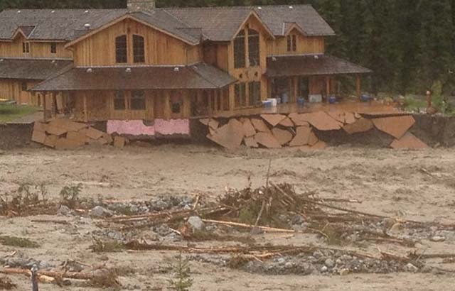 Canmore flooding.jpg